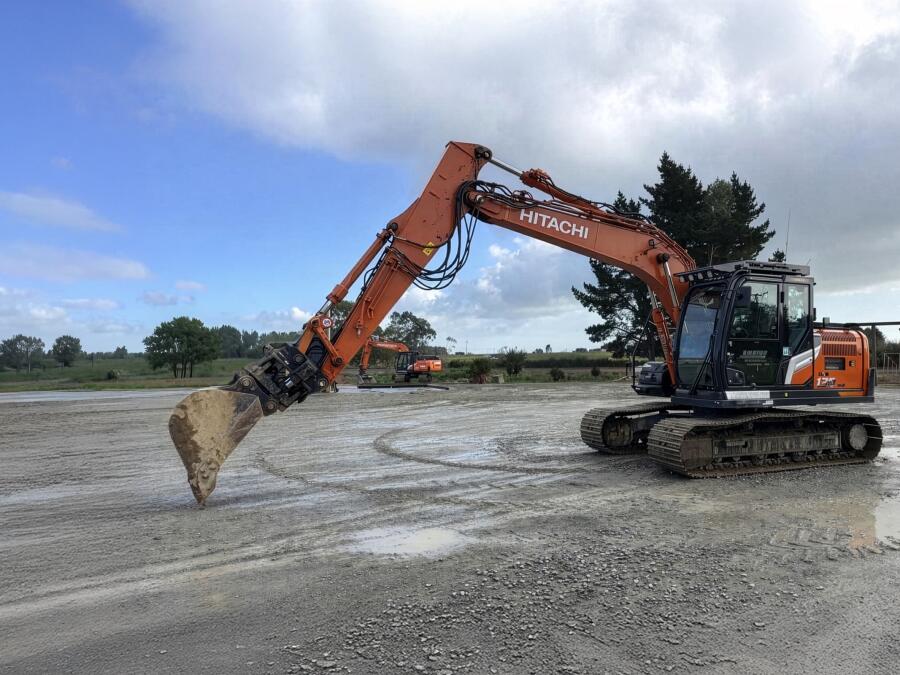 hero digger hitachi
